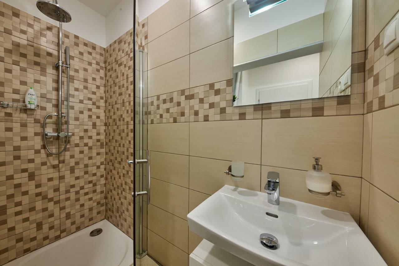 Le Monde Apartment Bratislava - Amazing 5Bdr In Downtown Exterior foto
