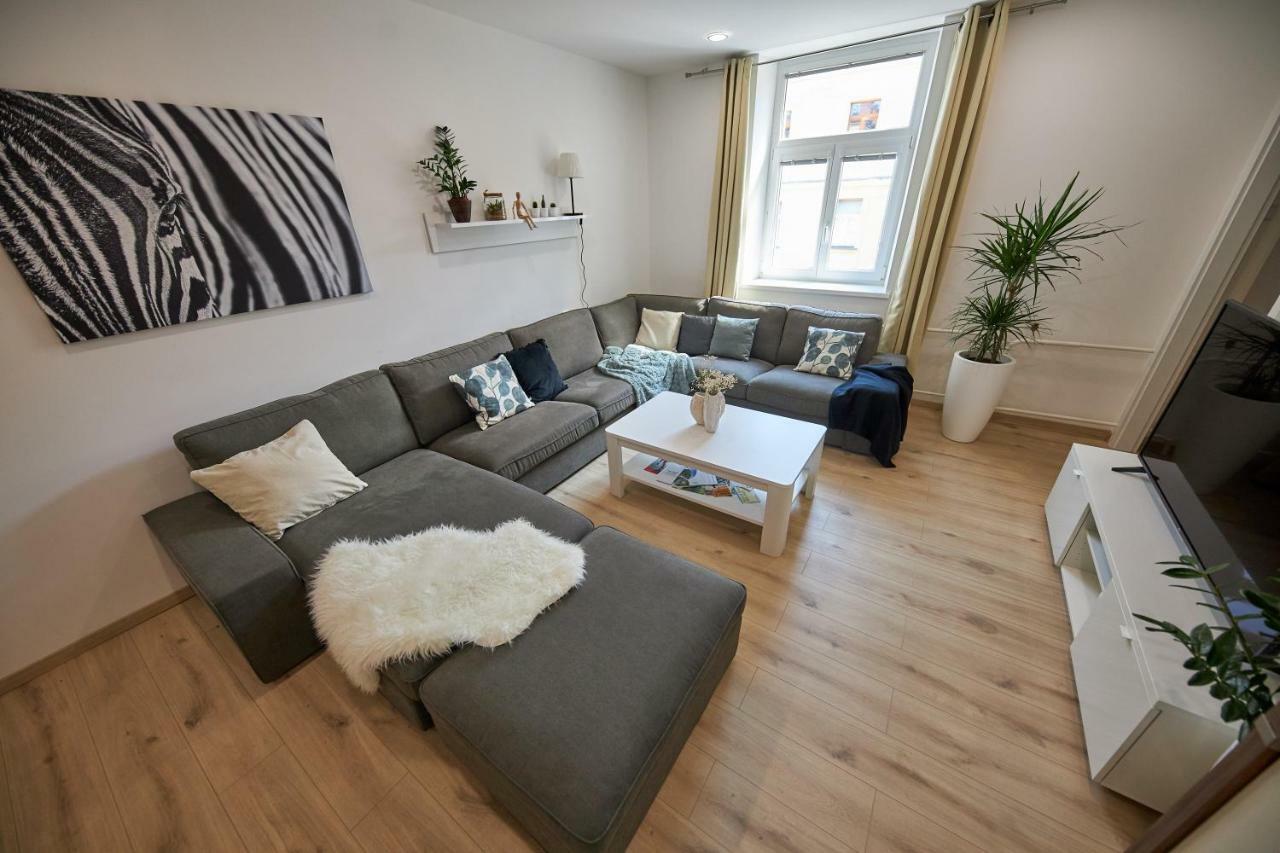Le Monde Apartment Bratislava - Amazing 5Bdr In Downtown Exterior foto
