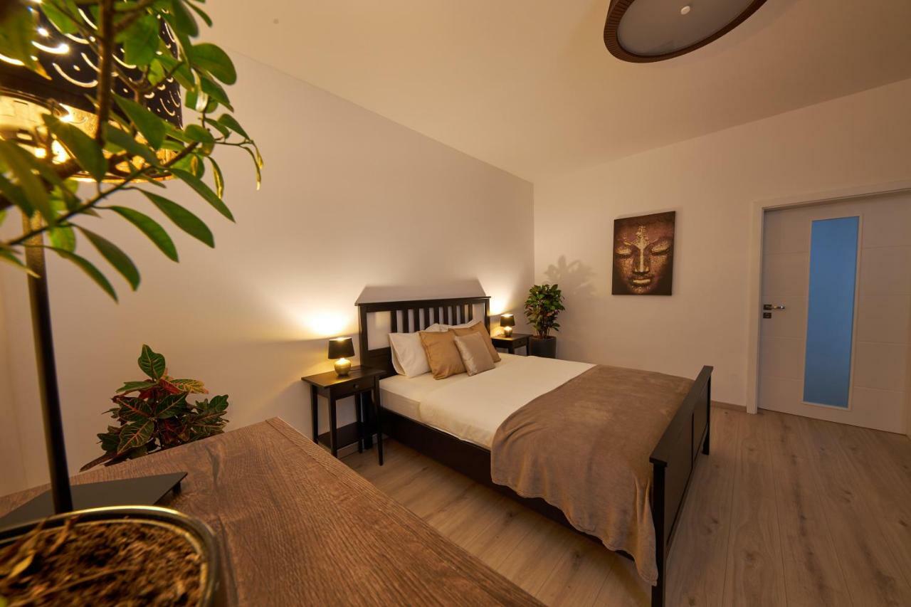 Le Monde Apartment Bratislava - Amazing 5Bdr In Downtown Exterior foto