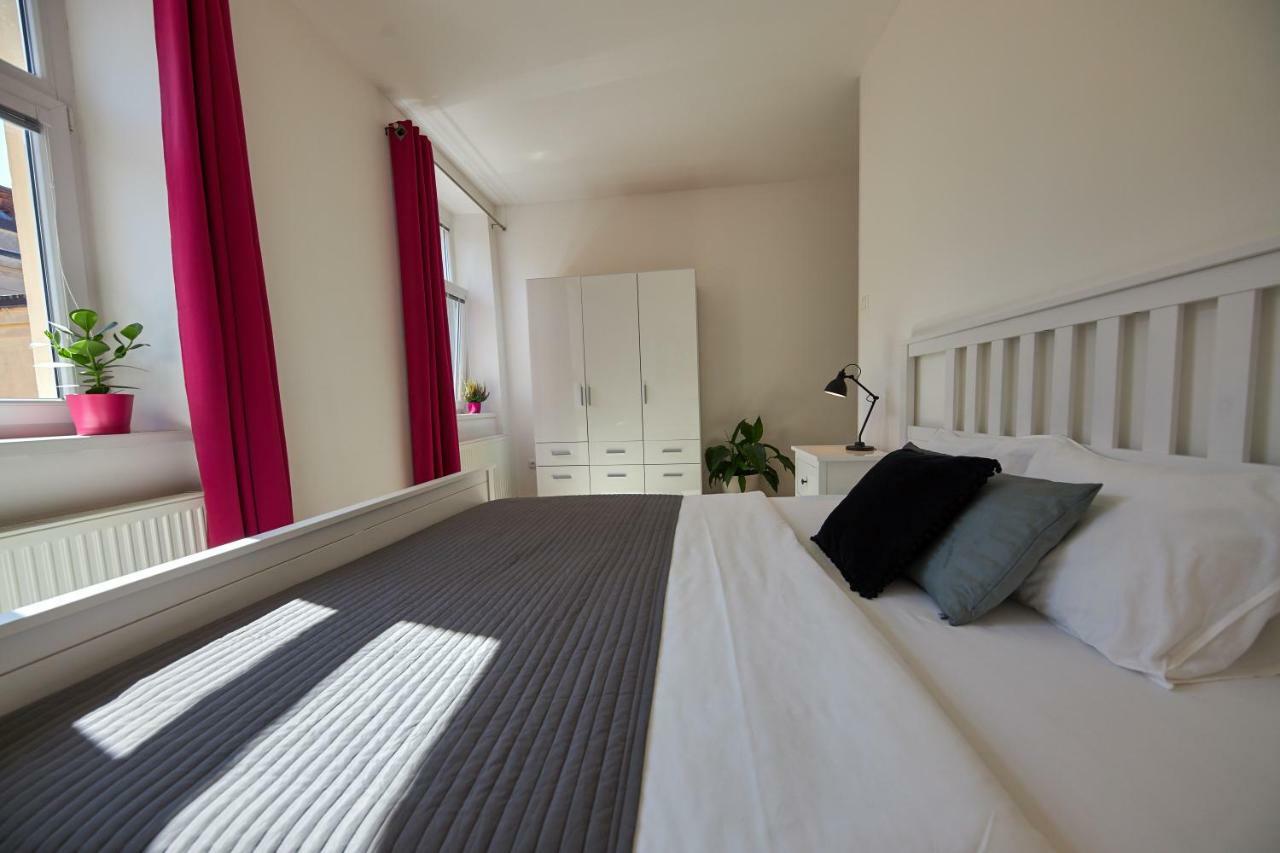 Le Monde Apartment Bratislava - Amazing 5Bdr In Downtown Exterior foto