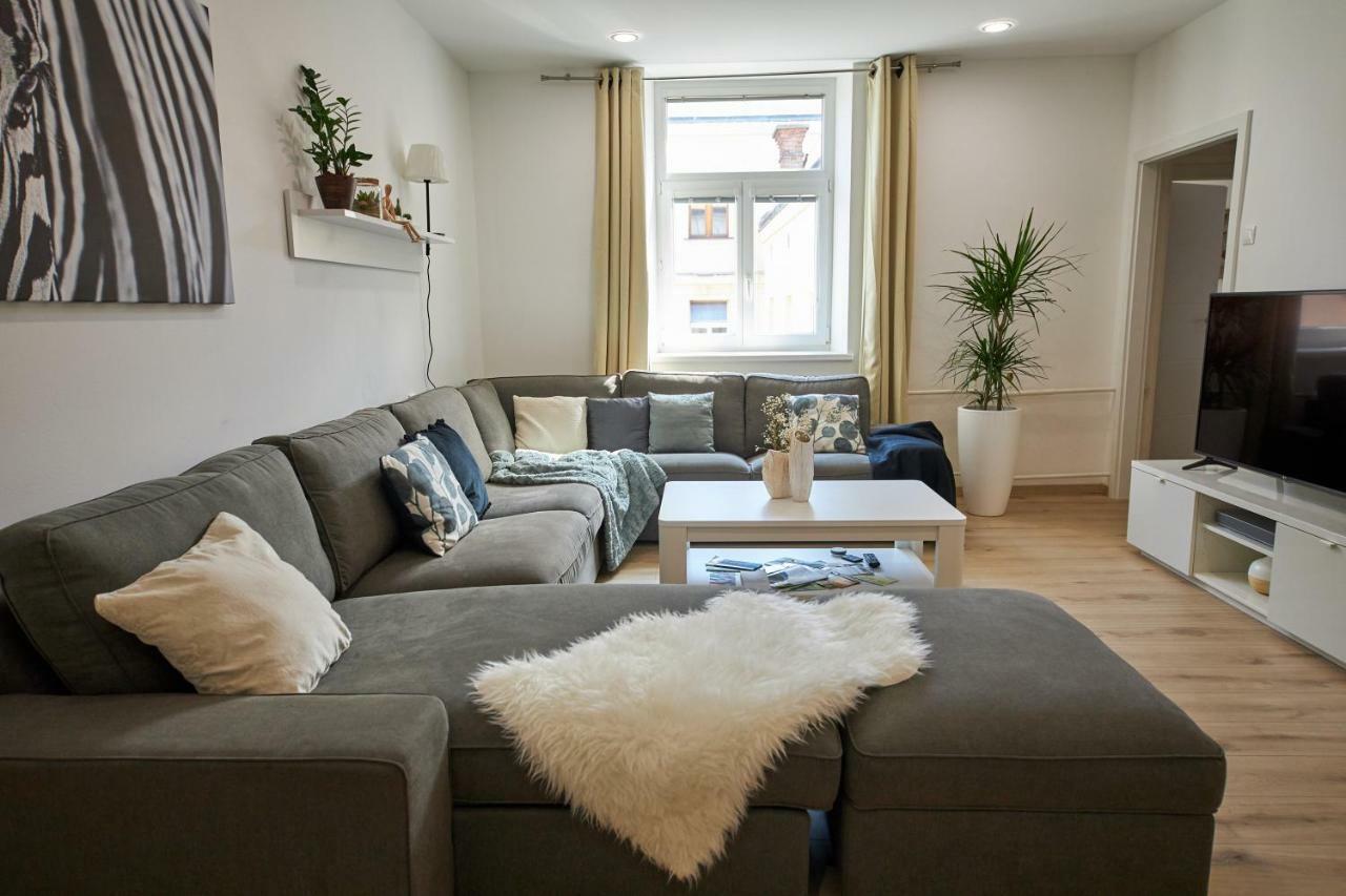 Le Monde Apartment Bratislava - Amazing 5Bdr In Downtown Exterior foto